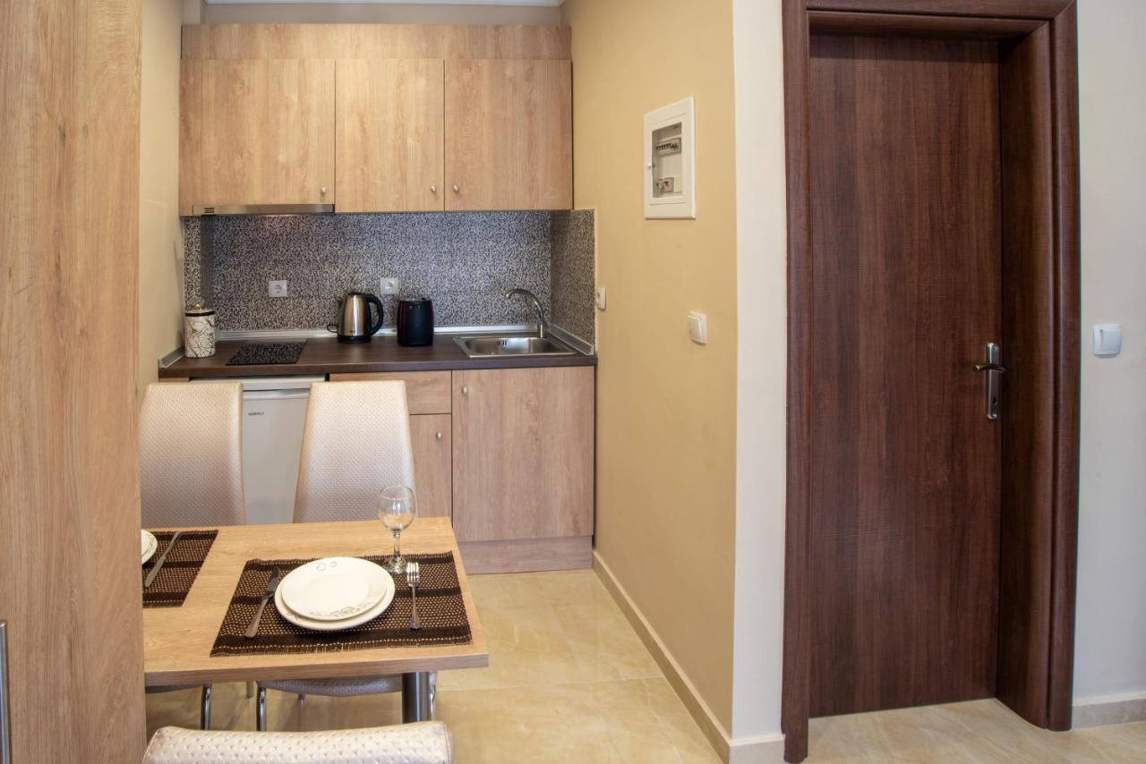 Valery Apartments ペフコホリ エクステリア 写真
